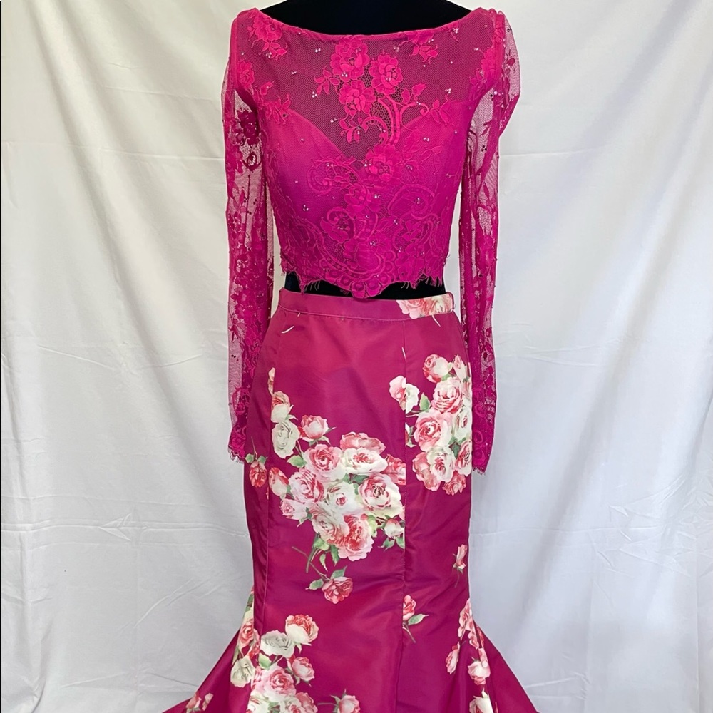 Sherri Hill 2 piece lace long sleeve & floral print
